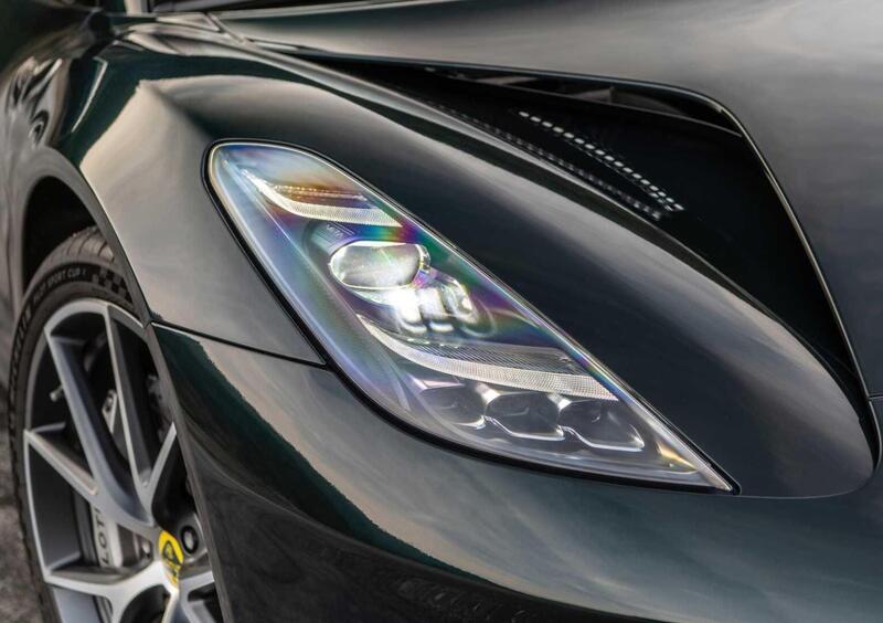 Lotus Emira (2022-->>) (12)