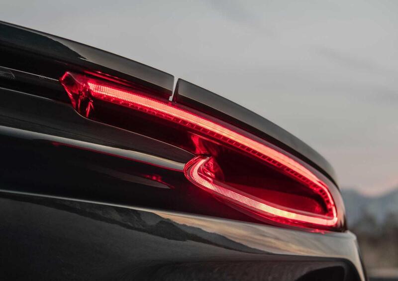 Lotus Emira (2022-->>) (14)