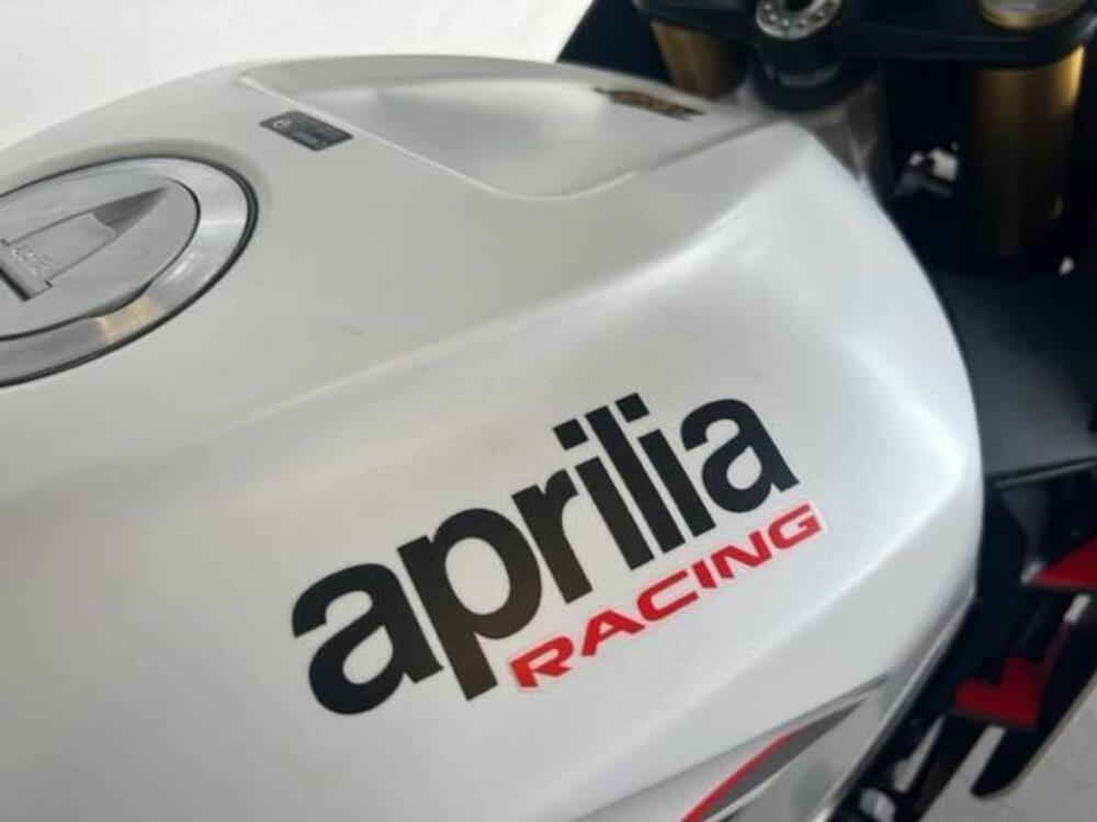 Aprilia Tuono V4 (2021 - 24) (2)