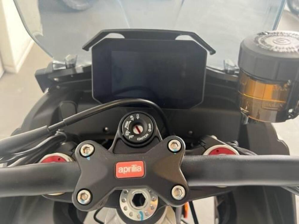 Aprilia Tuono V4 (2021 - 24) (6)