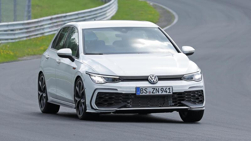 Volkswagen Golf GTI 2024, ecco il nuovo Facelift [Foto Spia]