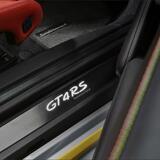 Porsche x TAG Heuer: arriva una super limited edition della 718 Cayman GT4 RS 5