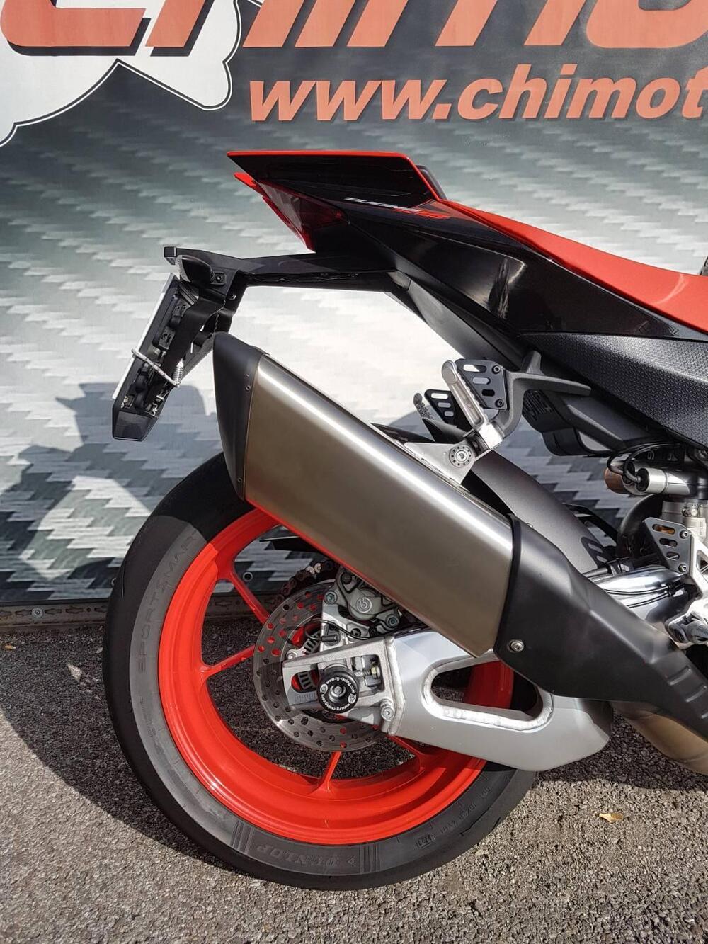 Aprilia Tuono V4 Factory (2021 - 24) (9)