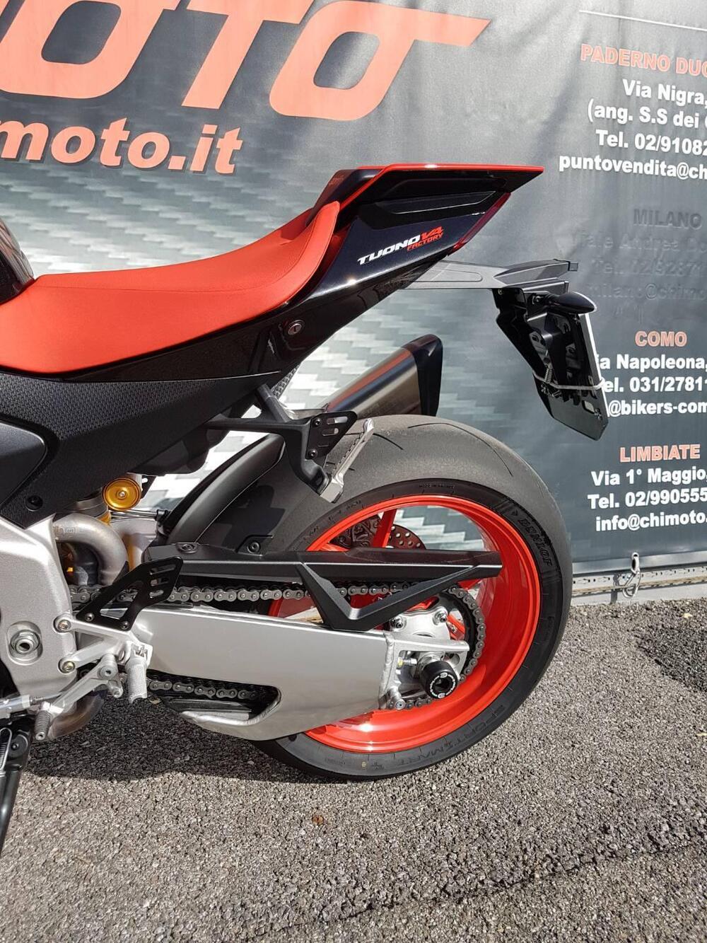 Aprilia Tuono V4 Factory (2021 - 24) (15)