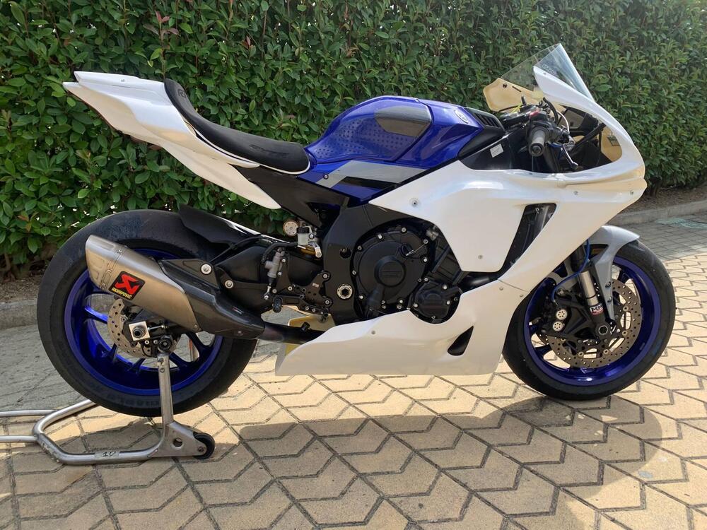Yamaha YZF R1 (2020 - 25) (2)