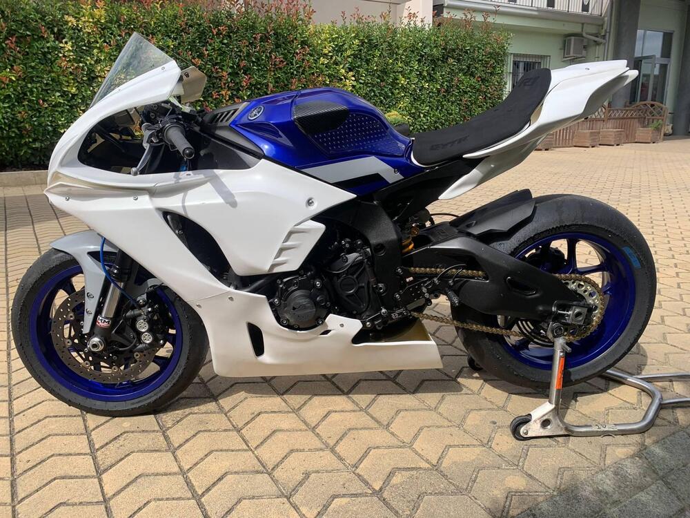 Yamaha YZF R1 (2020 - 25) (3)