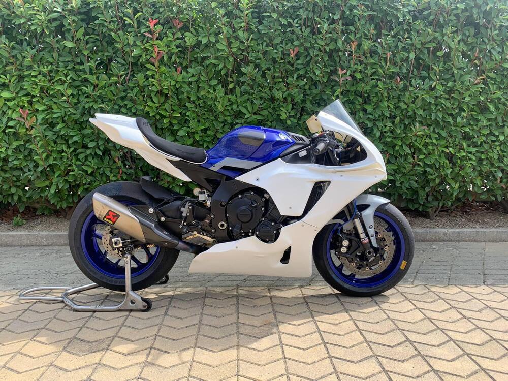 Yamaha YZF R1 (2020 - 25)
