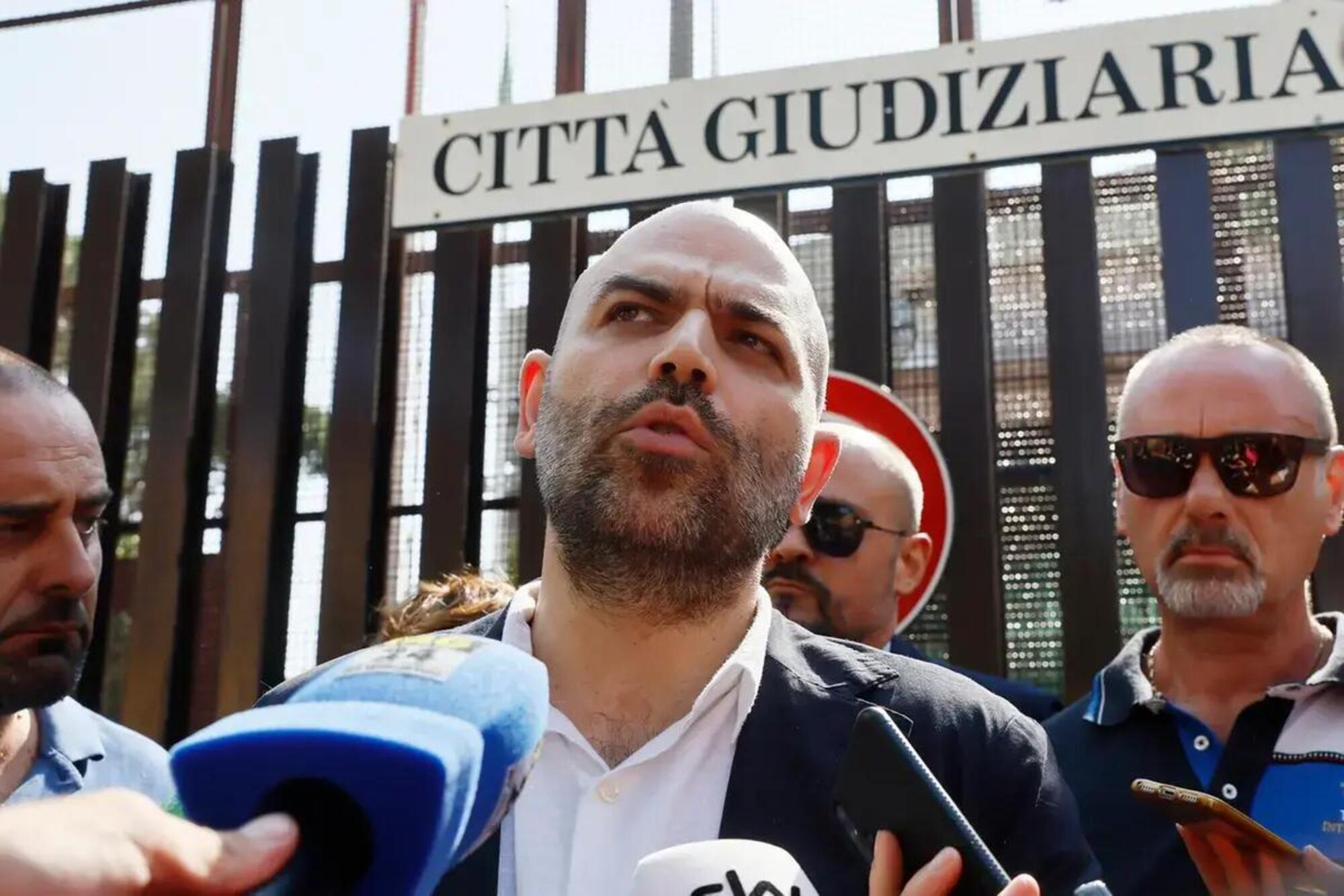 Roberto Saviano dopo il processo per diffamazione dopo aver definito &quot;bastarta Giorgia Meloni