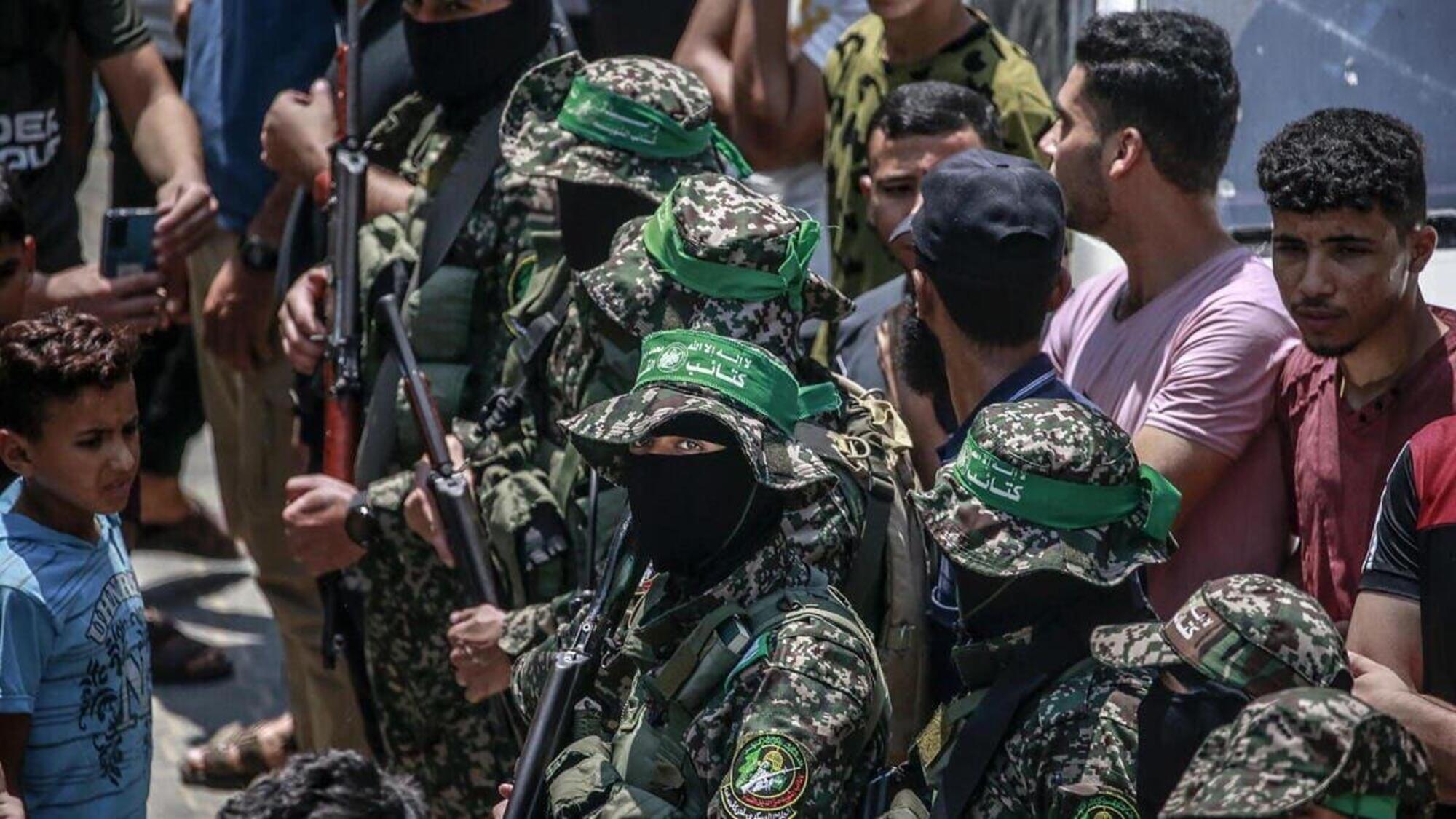Le milizie di Hamas a Gaza tra i civili 