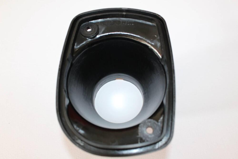 COPERCHIO FANALE 748-916-996-998 Ducati (4)