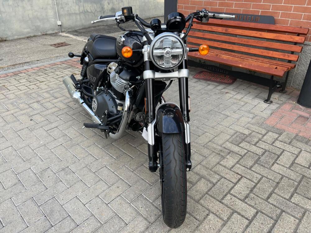 Royal Enfield Super Meteor 650 (2023 - 26) (6)