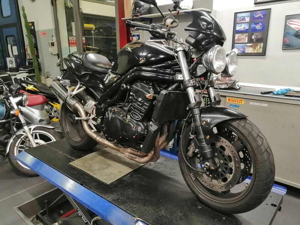 Triumph Speed Triple 955 (1998 - 01) (4)