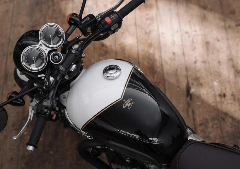 Triumph Bonneville T120 Bonneville T120 Black DGR Limited Edition (2023) (7)