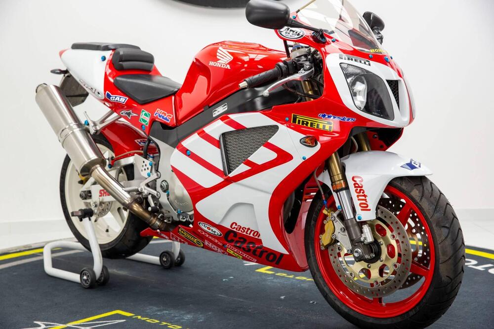 Honda VTR 1000 SP-1 (2000 - 01) (2)