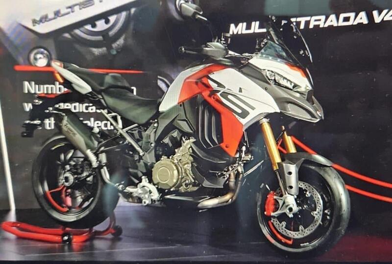 Ducati Multistrada V4 RS, sar&agrave; presentata il 19 ottobre: le prime immagini