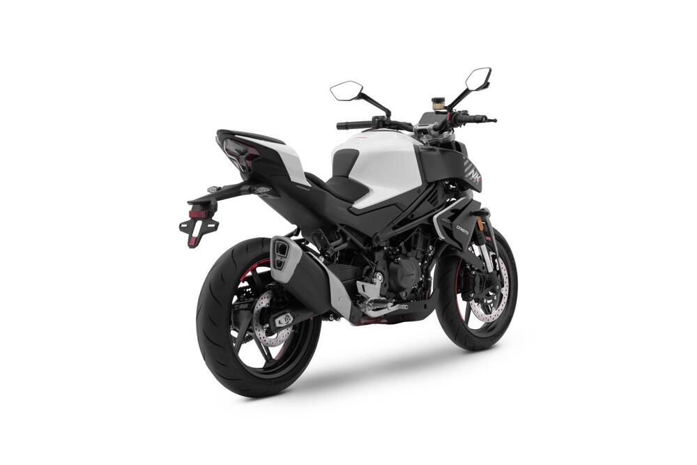 CFMOTO 450NK (2023 - 26) (2)