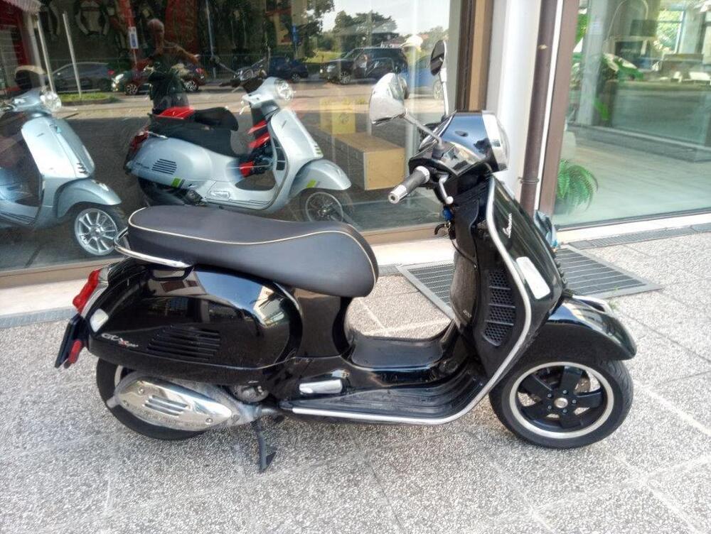 Vespa GTS 300 Super Hpe (2018 - 19) (5)