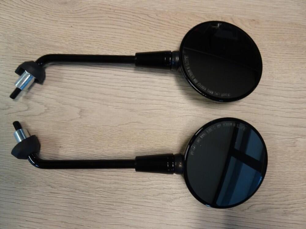 copia specchi neri Piaggio (3)