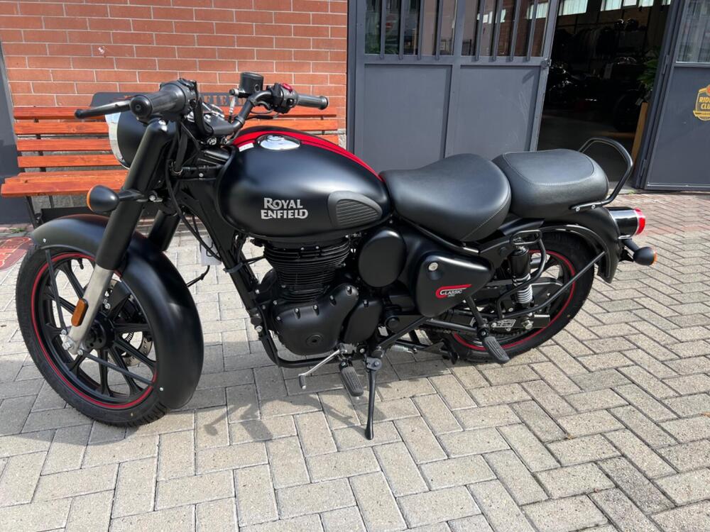 Royal Enfield Classic 350 (2021 - 25) (6)