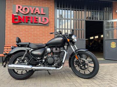 Royal Enfield Meteor 350 Stellar (2021 - 25) nuova