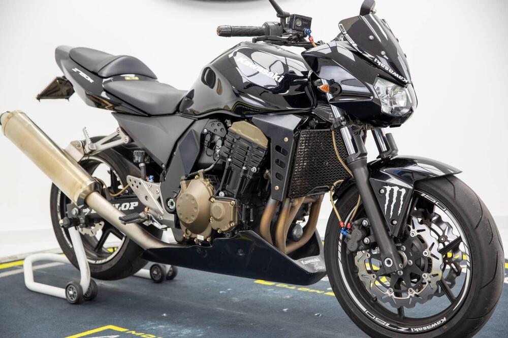 Kawasaki Z 750 (2003 - 06) (2)