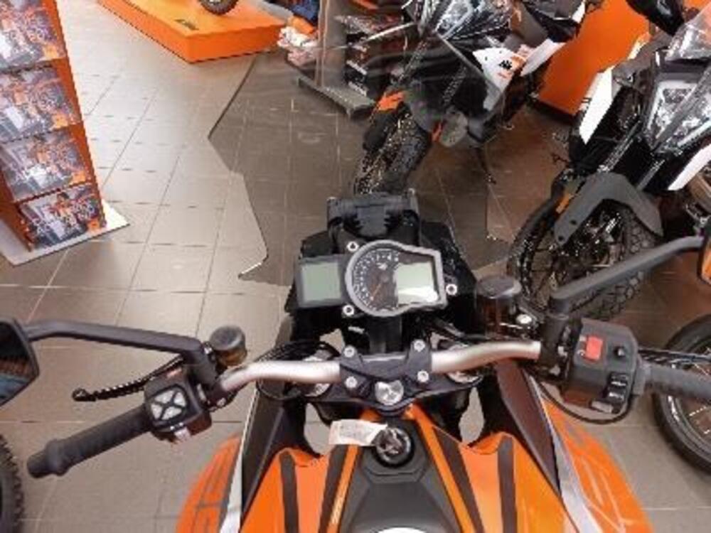 KTM 1290 Super Duke GT ABS (2016 - 18) (6)