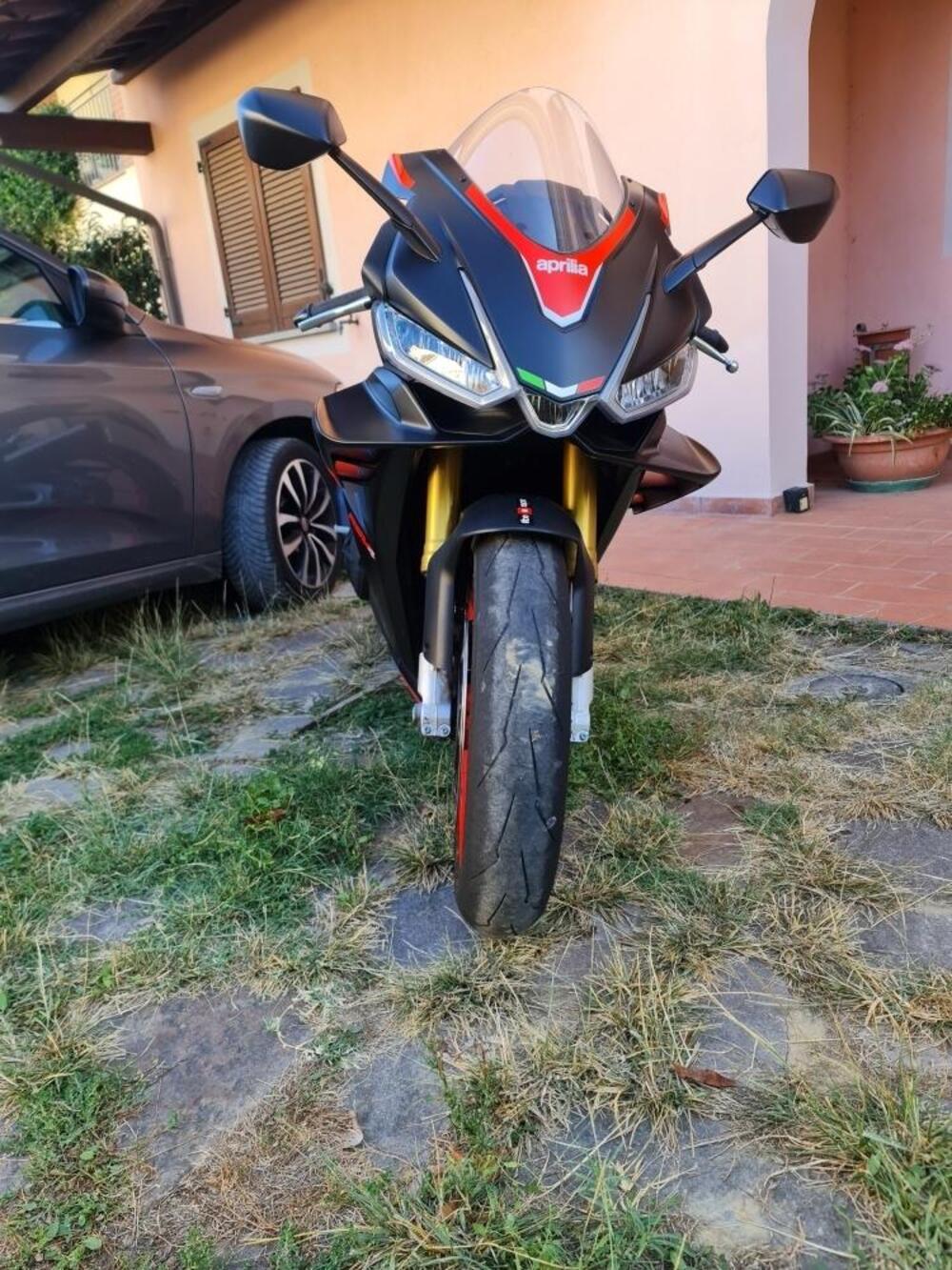 Aprilia RSV4 1100 (2021 - 24) (4)