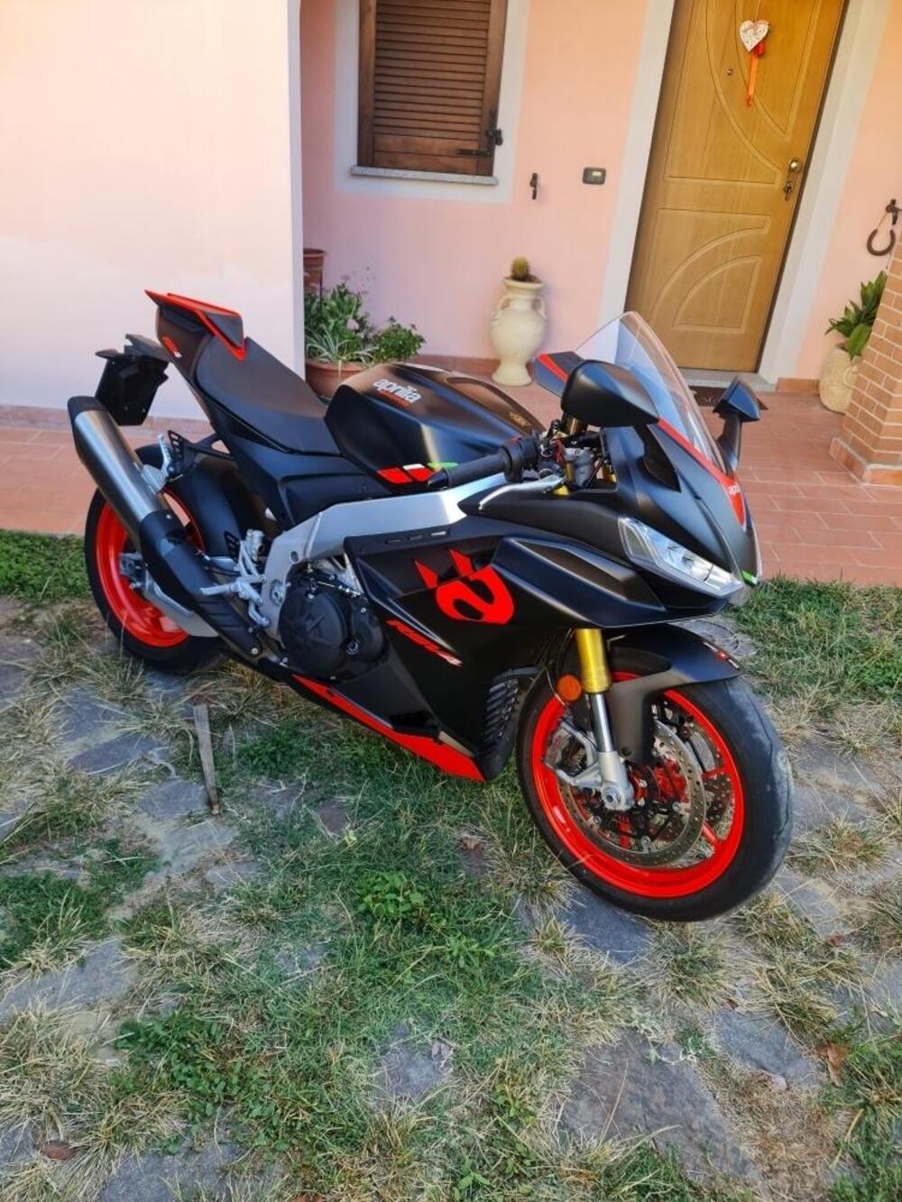 Aprilia RSV4 1100 (2021 - 24) (5)