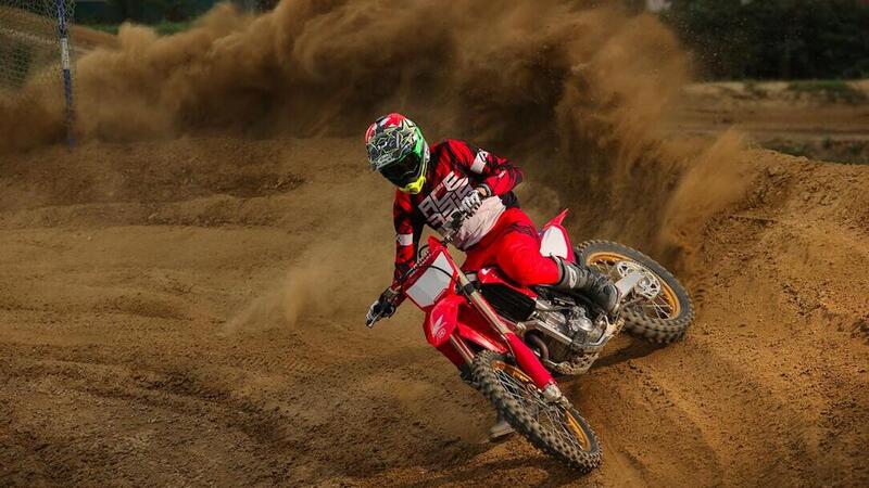 Honda CRF450R 50th Anniversary TEST: la MX che arriva dagli anni &#039;80! [VIDEO e GALLERY]