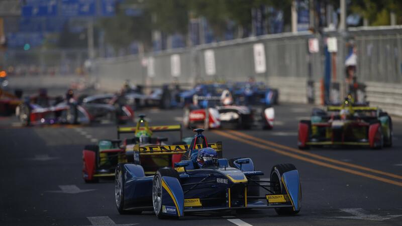 Formula E. Annunciato il nuovo calendario: tanto interesse per la Cina, ma Roma non c&#039;&egrave;