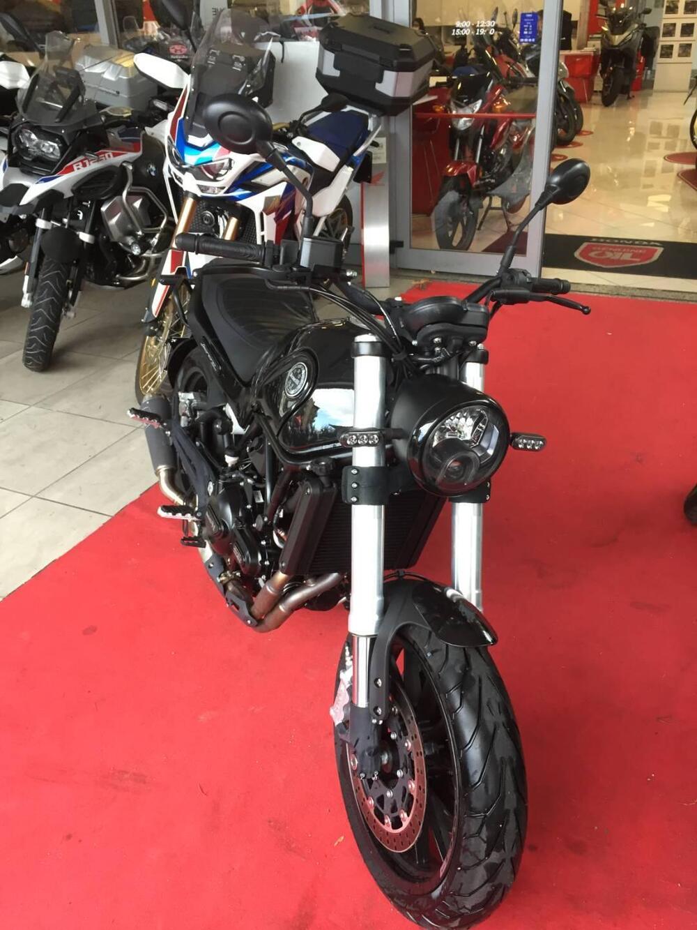 Benelli Leoncino 500 (2021 - 25) (2)