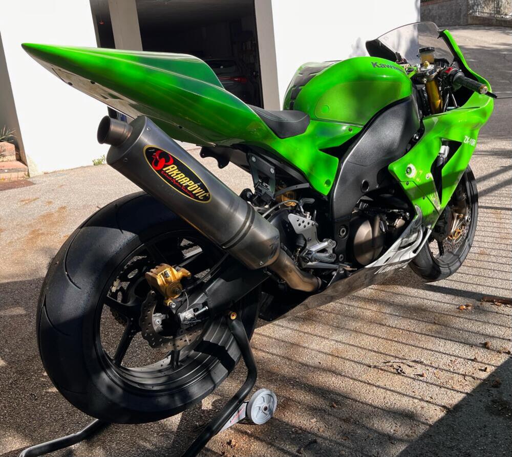 Kawasaki Ninja 1000 ZX-10R (2004 - 05) (2)