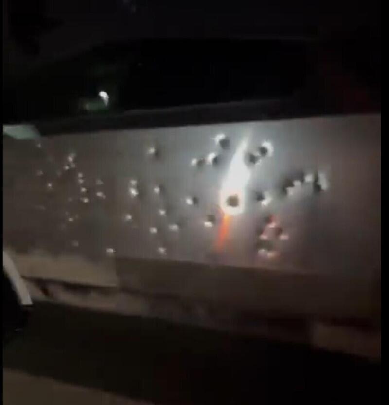 La porta sinistra del Tesla Cybertruck