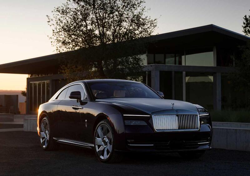 Rolls Royce Spectre (2)