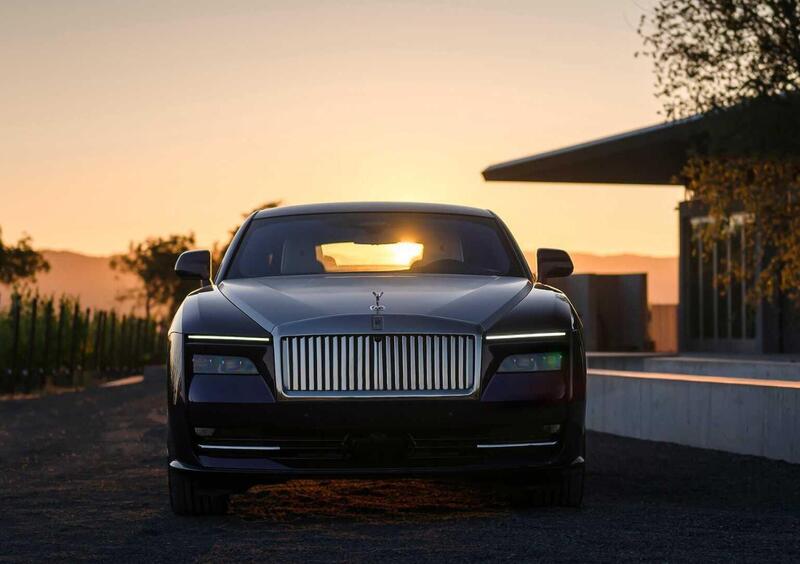 Rolls Royce Spectre (3)