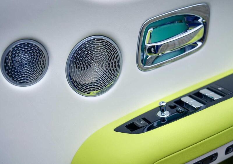 Rolls Royce Spectre (16)