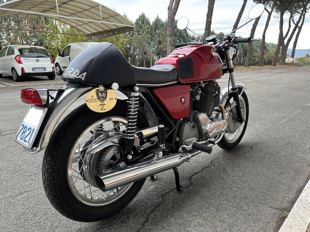 Laverda SF 750 (4)