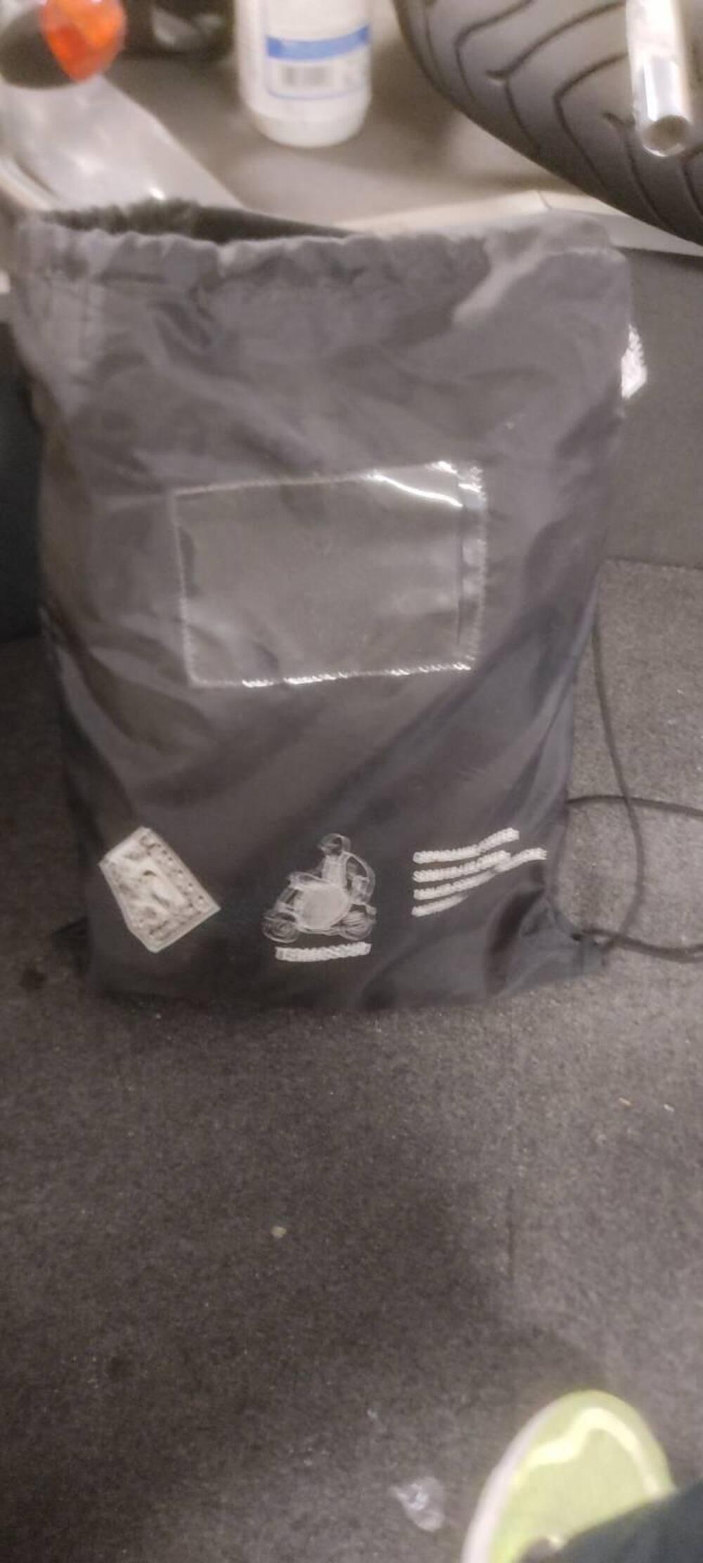 Termoscudo tucano Cod.R013 Tucano Urbano (2)