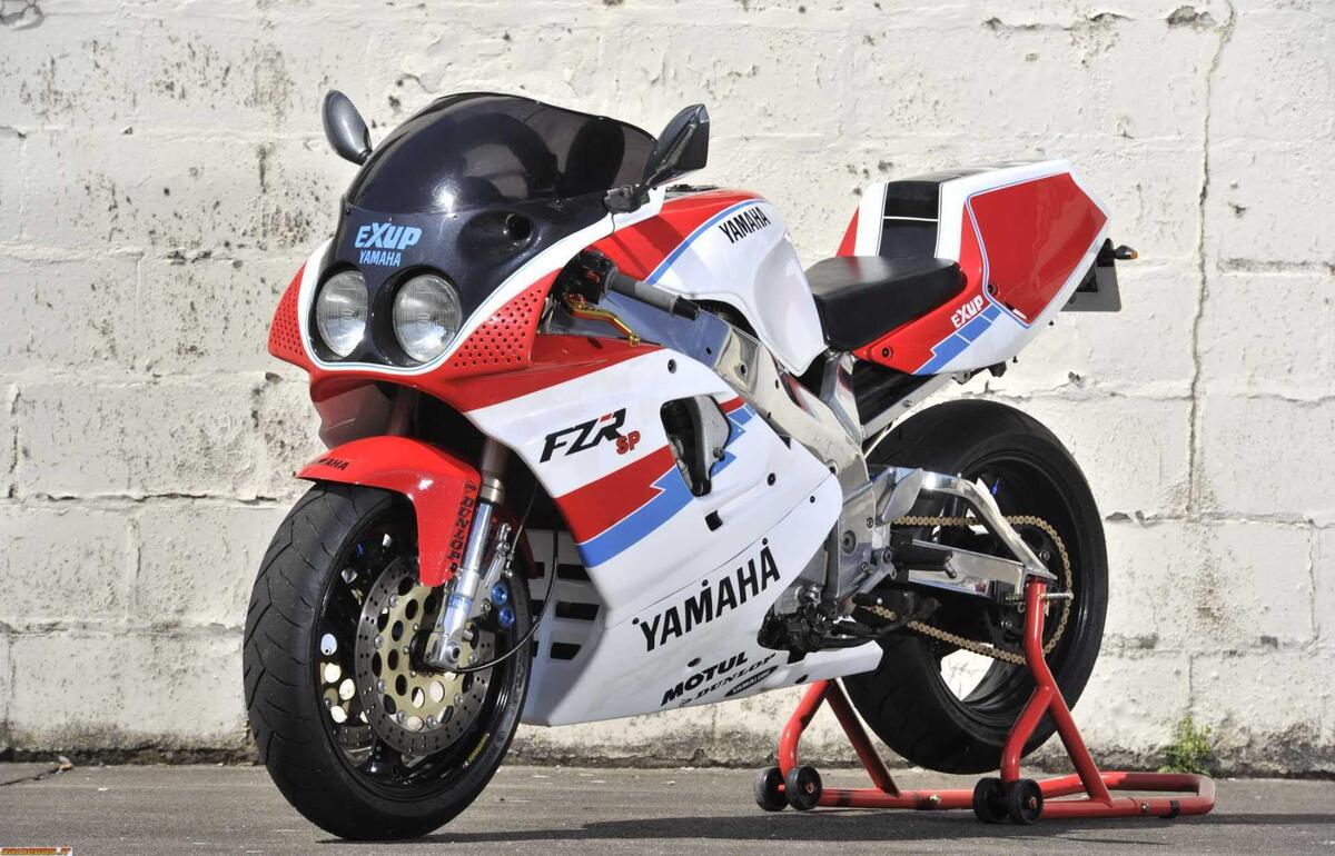 Yamaha YZF 750 SP