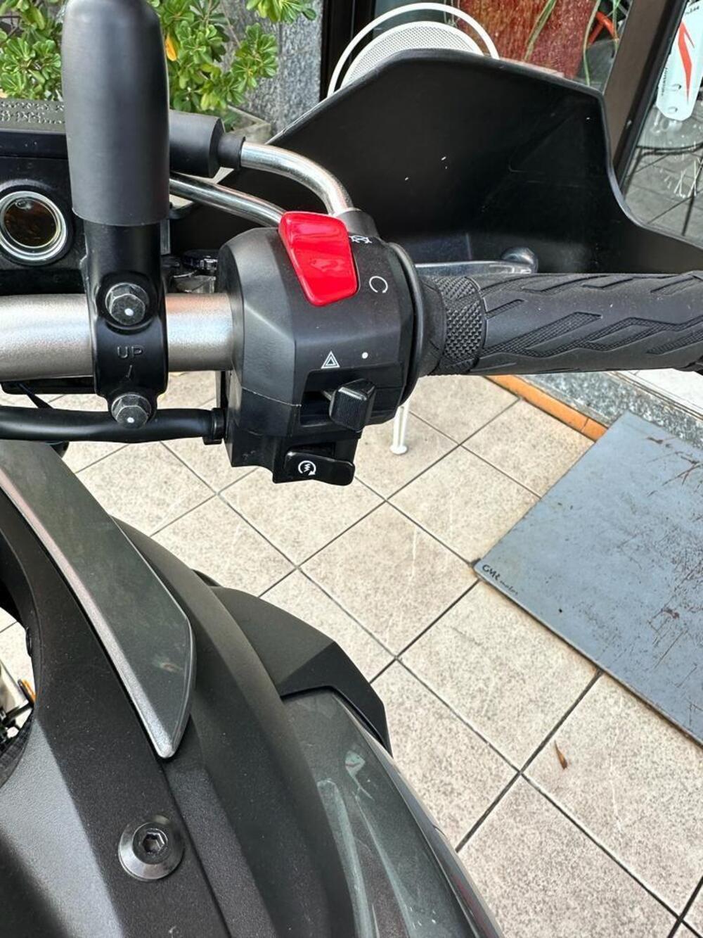 Suzuki V-Strom 650 (2021 - 25) (13)