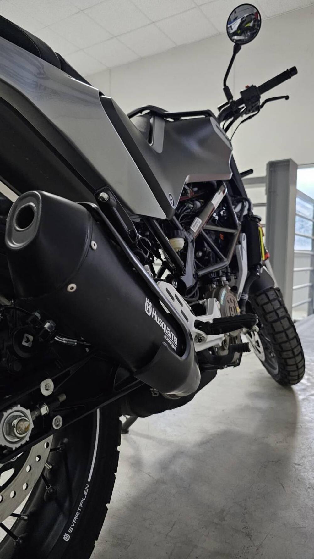 Husqvarna Svartpilen 125 (2021 - 23) (3)