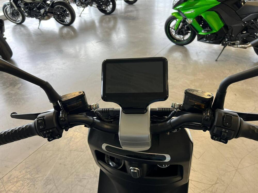 Yadea G5S (2022 - 25) (5)