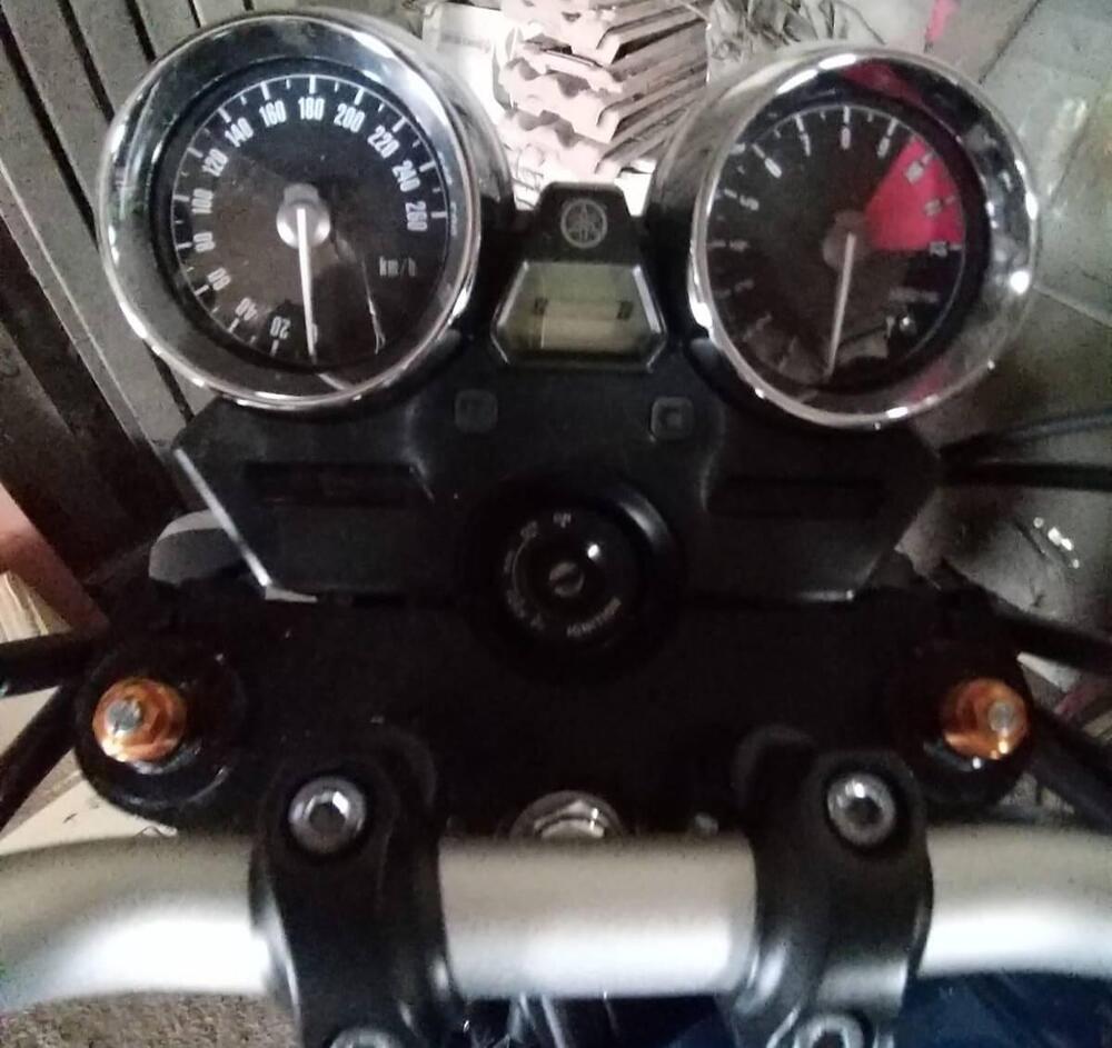 Yamaha XJR 1300 Racer (2015 - 17) (8)