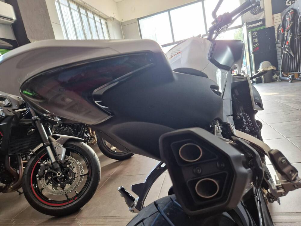 CFMOTO 800NK Sport (2023 - 25) (6)