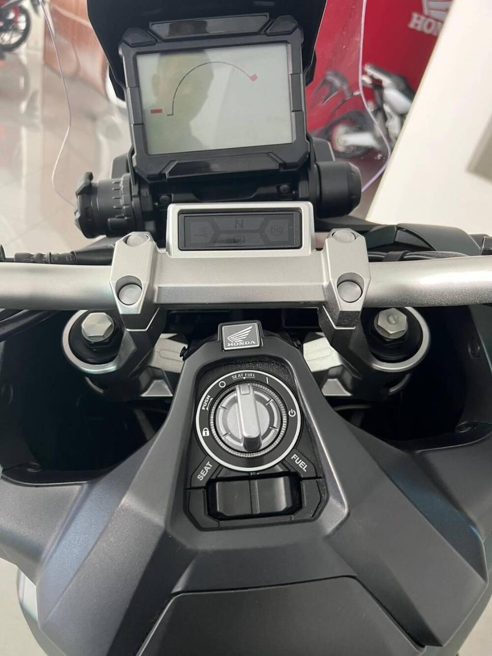 Honda X-ADV 750 (2018 - 20) (2)