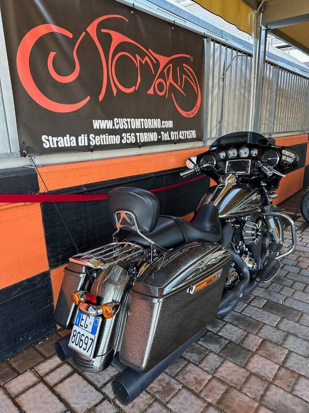 Harley-Davidson 1690 Street Glide Special (2014 - 16) - FLHX (3)