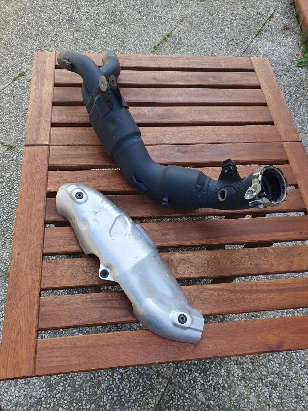 Accessori Yamaha r1 (5)