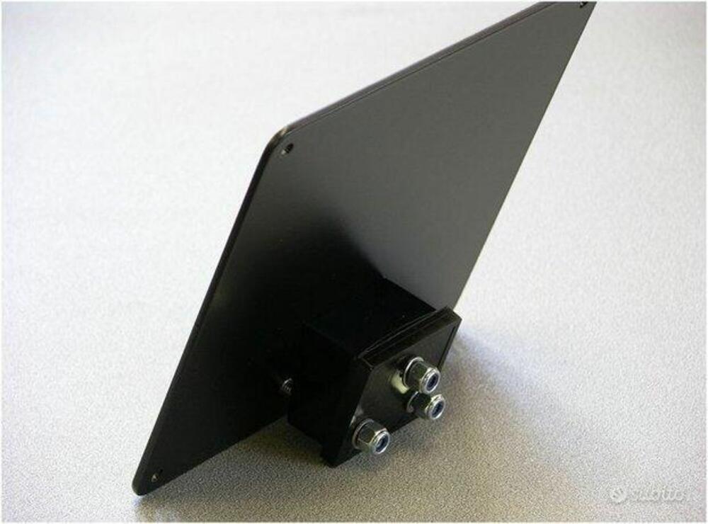 Portatarga inclinato universale nero per targa dal 