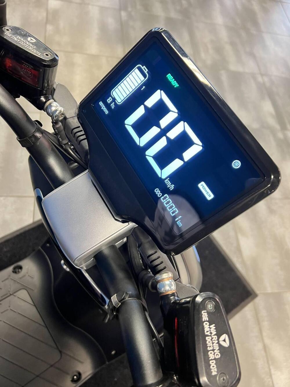 Yadea G5 Pro (2022 - 25) (9)