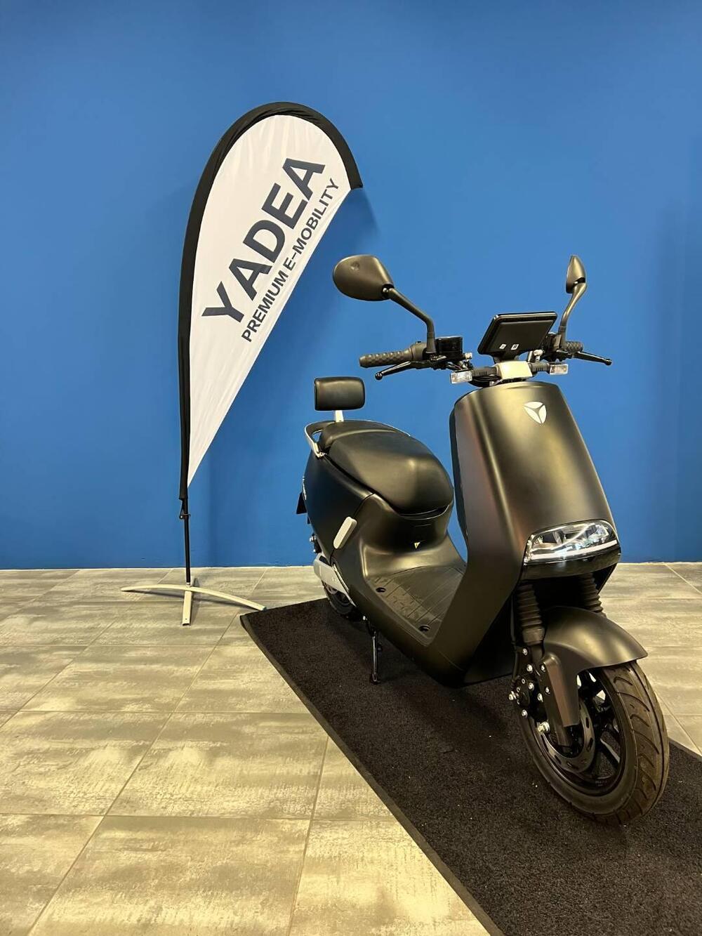 Yadea G5 Pro (2022 - 25) (3)